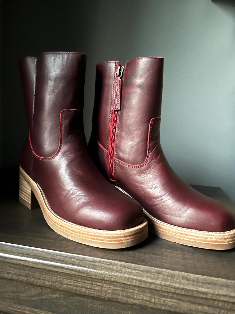 Dingo Women Wine Round Toe Bootie - Picture 3 of 6